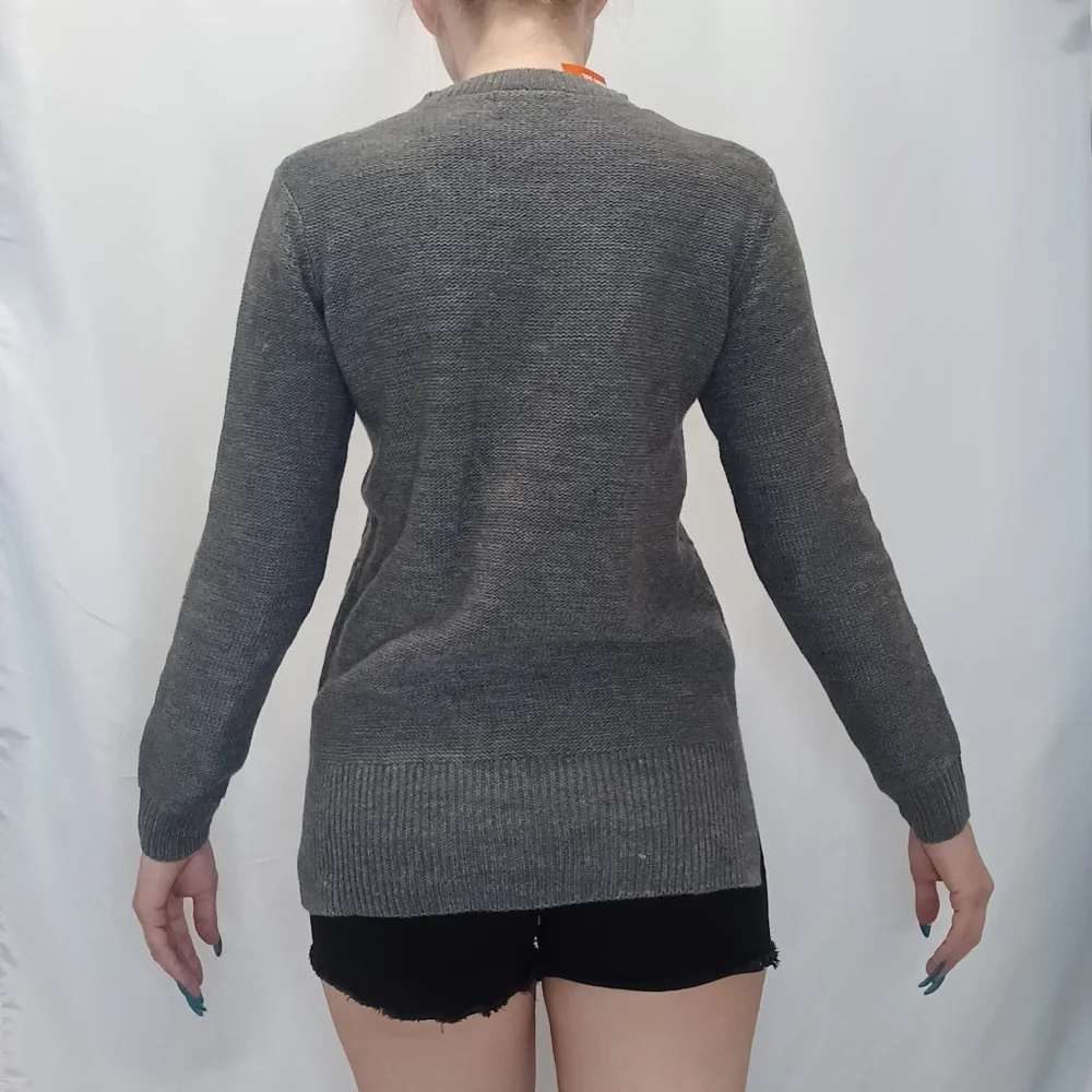 Joe Fresh Gray Knit Sweater. - Picture 4 of 5